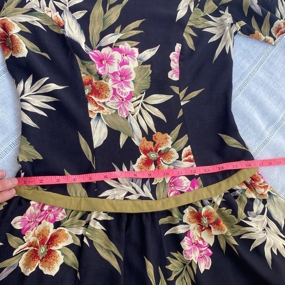 Positive Attitude vintage drop waist dress with Hawaiian print. - Picture 9 of 10